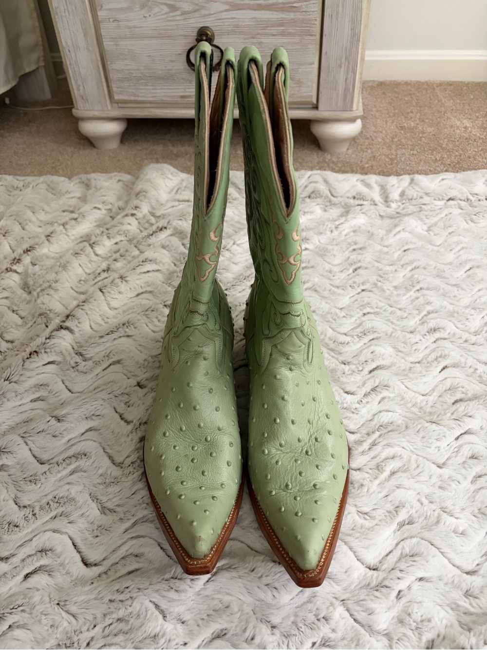Armenta Pistachio Green Embossed Ostrich-Texture Western Boots - Picture 4 of 8